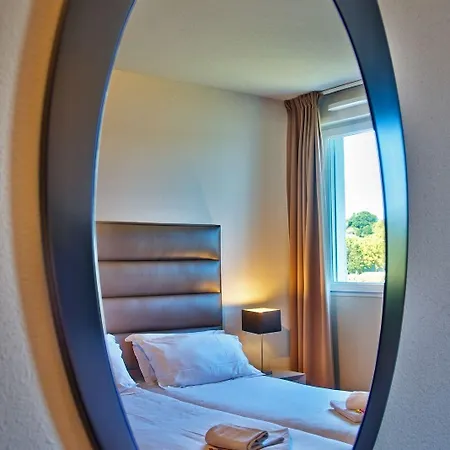 Adonis Bayonne Hotel 3*