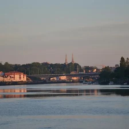 Отель Adonis Bayonne