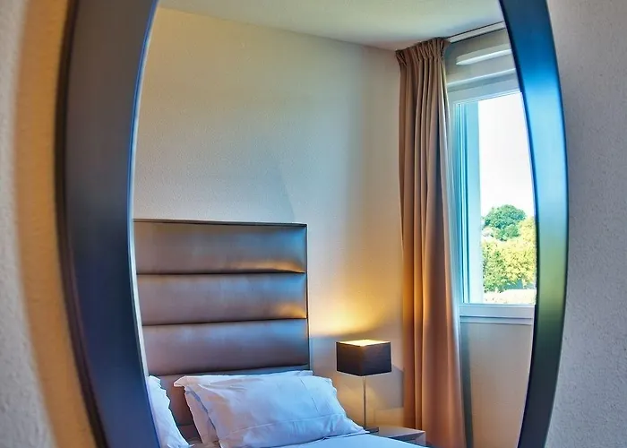 Adonis Bayonne Hotel 3*