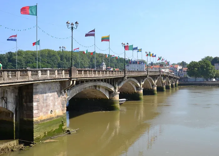 Adonis Bayonne 3* Lahonce